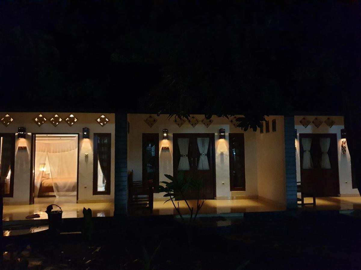Five Time Home Stay Gili Air Buitenkant foto