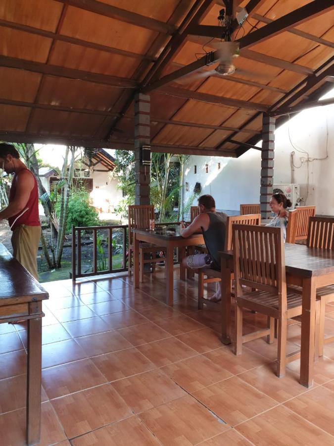 Five Time Home Stay Gili Air Buitenkant foto