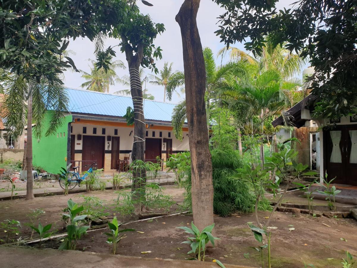 Five Time Home Stay Gili Air Buitenkant foto
