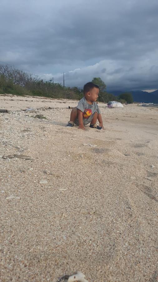 Five Time Home Stay Gili Air Buitenkant foto