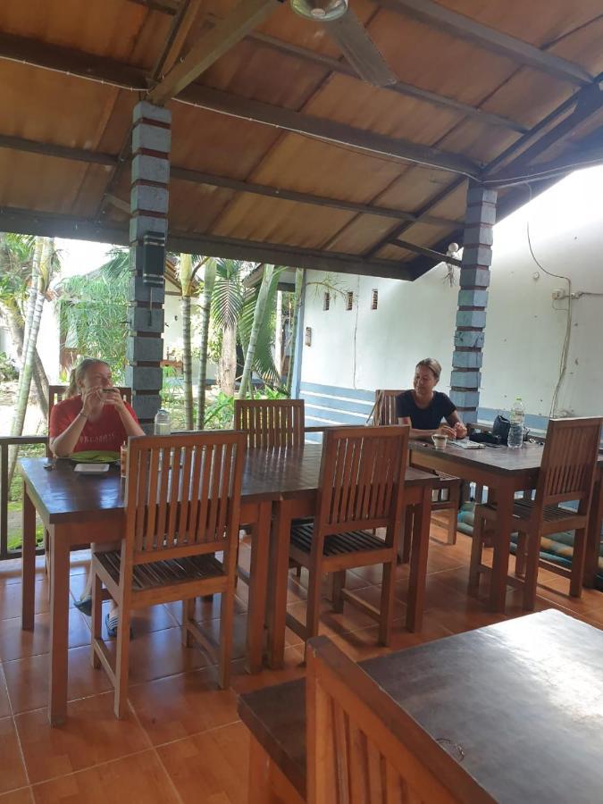 Five Time Home Stay Gili Air Buitenkant foto