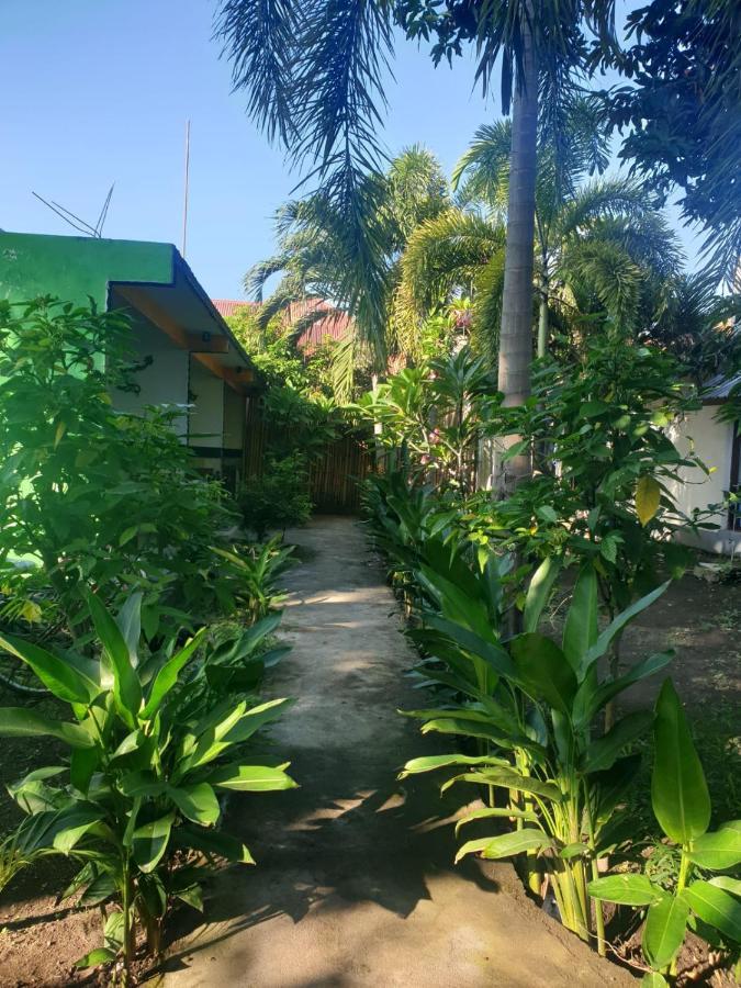 Five Time Home Stay Gili Air Buitenkant foto